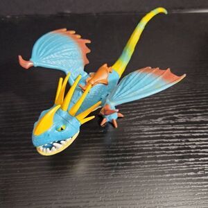 DreamWorks‎ Deadly Nadder Toy Blue Yellow Action Figure How to Train Your Dragon